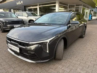 Neu Kia K4 Spirit 150 PS (110 kW) 2026 Grau Kombi