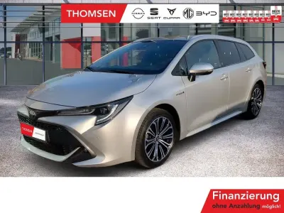 Gebraucht Toyota Corolla Team 184 PS (135 kW) 2021 Cosmicsilber Kombi