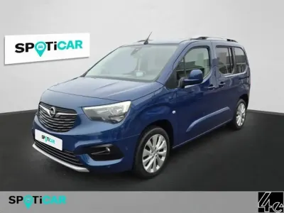 Używany Opel Combo 131 KM (96 kW) 2021 Niebieski Minivan
