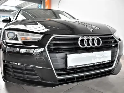 Gebraucht Audi A4 Basis 150 PS (110 kW) 2017 Schwarz Kombi
