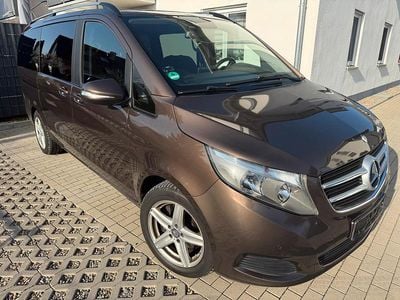 Usata Mercedes V220 Edition 163 CV (119 kW) 2014 Marrone Monovolume
