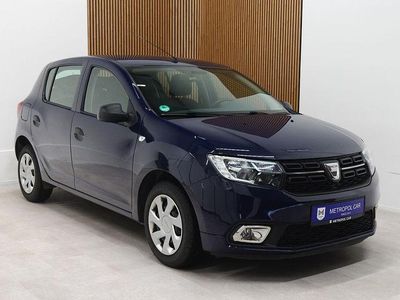 Blau Gebraucht 2018 Dacia Sandero Limousine | 5.490 € (Etwas zu teuer)