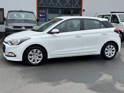 Gebraucht Hyundai i20 GO! 75 PS (55 kW) 2017 Weiß Limousine