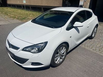 Opel Astra GTC