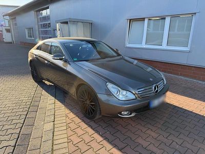 Gebraucht Mercedes CLS320 280 PS (205 kW) 2007 Gold Limousine
