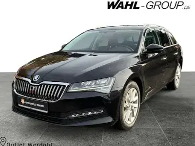 Gebraucht Skoda Superb Ambition 150 PS (110 kW) 2024 Schwarz Kombi