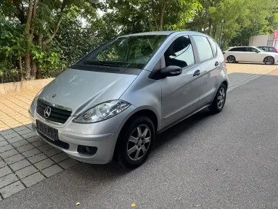 Gebraucht Mercedes A180 109 PS (80 kW) 2006 Silber Limousine