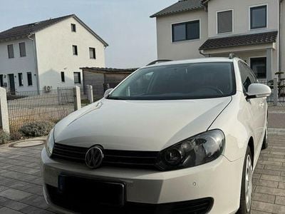 Gebraucht VW Golf VI Comfortline 102 PS (75 kW) 2009 Weiß Kleinwagen