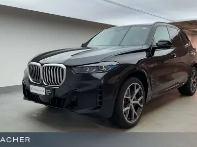 Gebraucht BMW X5 Efficient Dynamics 298 PS (219 kW) 2025 Saphirschwarz metallic SUV