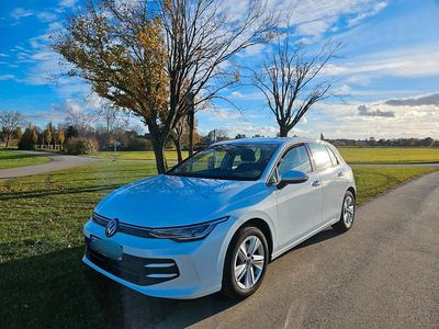 Gebraucht VW Golf Life 116 PS (85 kW) 2024 Weiß Limousine