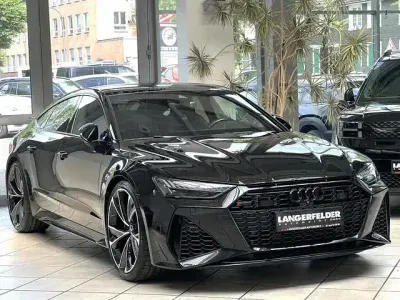 Gebraucht Audi RS7 Sportback Ambiente 600 PS (441 kW) 2022 Mythosschwarz metallic Kleinwagen