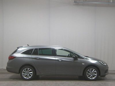 Grau Gebraucht 2021 Opel Astra Elegance Kombi | 10.980 € (Guter Preis)