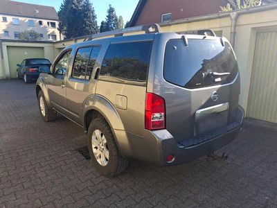 Usata Nissan Pathfinder 175 CV (128 kW) 2005 Grigio SUV