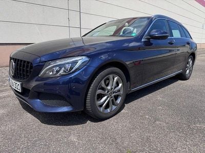 Gebraucht Mercedes C200 184 PS (135 kW) 2016 Blau Kombi