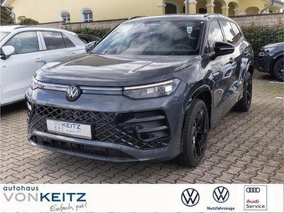 Neu VW Tayron R-line 204 PS (150 kW) 2026 Gruen SUV