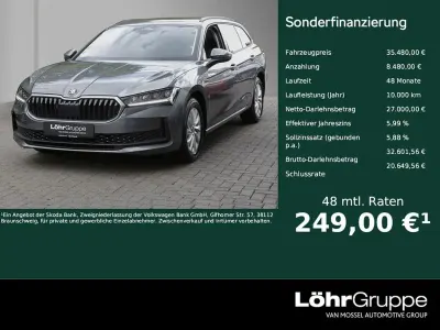 Neu Skoda Superb Essence 150 PS (110 kW) 2025 Grau Kombi