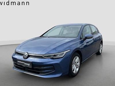 Usata VW Golf VIII Life 116 CV (85 kW) 2024 Blu Berlina