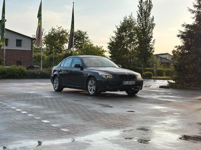 BMW 523