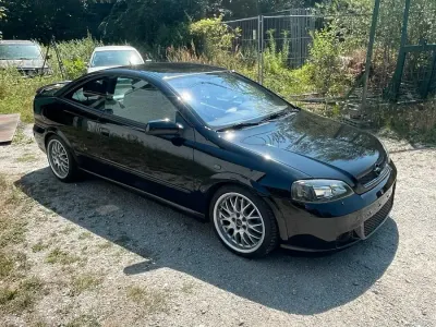 Gebraucht Opel Astra 190 PS (139 kW) 2001 Schwarz Coupé