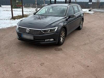 Gebraucht VW Passat Comfortline 150 PS (110 kW) 2018 Grau Kombi