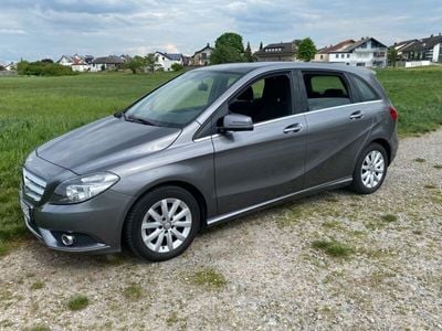 Mercedes B180