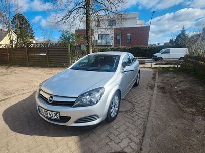 Opel Astra GTC