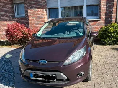 Usata Ford Fiesta 60 CV (44 kW) 2009 Viola Utilitaria