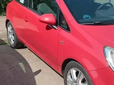 Gebraucht Opel Corsa Color Edition 90 PS (66 kW) 2010 Rot Kleinwagen