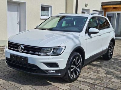 gebraucht VW Tiguan Comf 4Mo Pano Virtual AHK Navi ACC Top