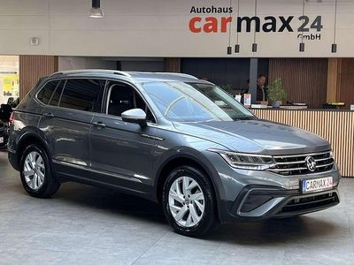 Gebraucht VW Tiguan Allspace Life 150 PS (110 kW) 2023 Platinum grey metallic SUV