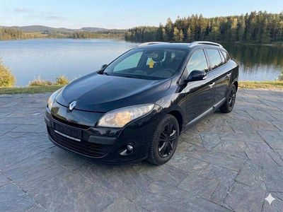 Gebraucht Renault Mégane III Dynamique 131 PS (96 kW) 2010 Schwarz Limousine
