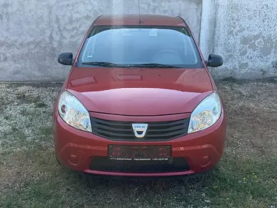 Gebraucht Dacia Sandero 75 PS (55 kW) 2009 Rot Limousine