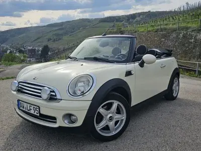Usado Mini Cooper Cabriolet 120 CV (88 kW) 2009 Blanco Descapotable
