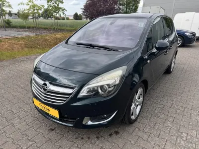 Używany Opel Meriva Innovation 140 KM (102 kW) 2015 Zielony Minivan