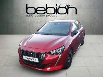 Gebraucht Peugeot 208 Allure 101 PS (74 kW) 2023 Elixirrot Kleinwagen