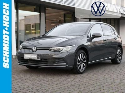Grau Gebraucht 2022 VW Golf VIII Active Limousine | 22.890 € (Fairer Preis)