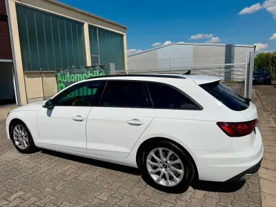 Gebraucht Audi A4 Sport 204 PS (150 kW) 2023 Weiß Kombi