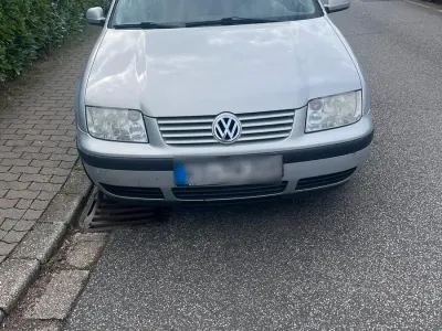 Gebraucht VW Bora 105 PS (77 kW) 1999 Silber Limousine