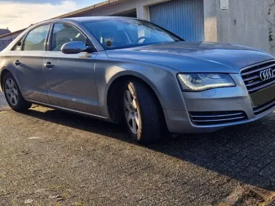 Gebraucht Audi A8 Ambiente 250 PS (183 kW) 2011 Silber Limousine