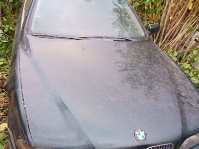 BMW 528