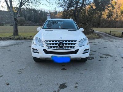 Usata Mercedes ML300 204 CV (150 kW) 2010 Bianco SUV