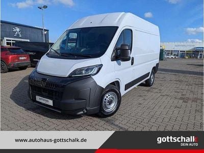 Weiß Gebraucht 2024 Peugeot Boxer Van | 30.990 € (Etwas zu teuer)