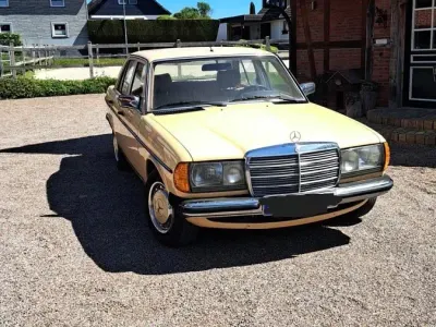 Gebraucht Mercedes 200 60 PS (44 kW) 1980 Beige Limousine