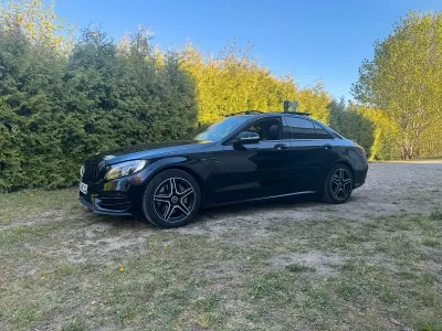 Gebraucht Mercedes C300 AMG line 310 PS (228 kW) 2015 Schwarz Limousine