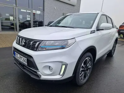 Gebraucht Suzuki Vitara Comfort 116 PS (85 kW) 2023 Cool white pearl SUV