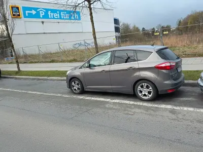 Używany Ford C-MAX Titanium 140 KM (102 kW) 2014 Brązowy Minivan