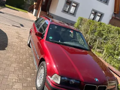 Gebraucht BMW 320 150 PS (110 kW) 1995 Rot Kombi