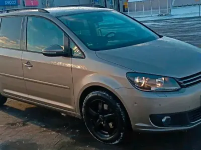 Gebraucht VW Touran 105 PS (77 kW) 2013 Van / Kleinbus