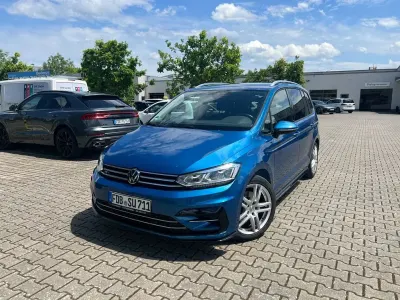 Gebraucht VW Touran Active 150 PS (110 kW) 2023 Blau Van / Kleinbus