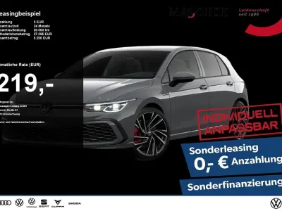 Gebraucht VW Golf VIII GTI 245 PS (180 kW) 2024 Mondsteingrau Limousine